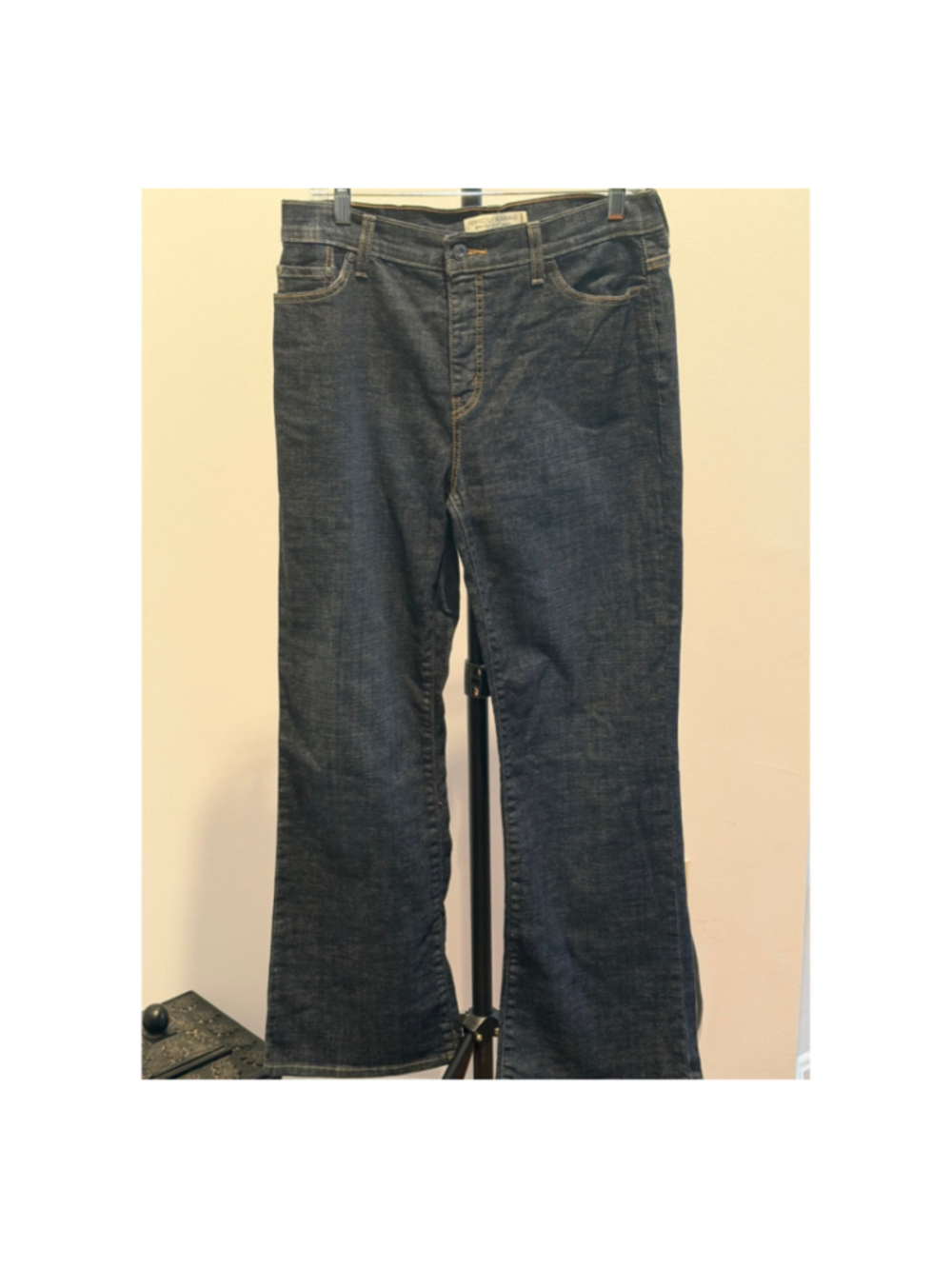Women's Levi's Perfectly Slimming Boot Cut Jeans Size 12 Blue
